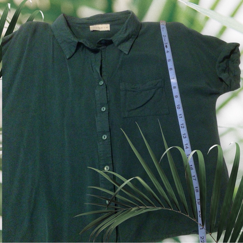 💚Silky Beautiful Emerald Green Shirt
